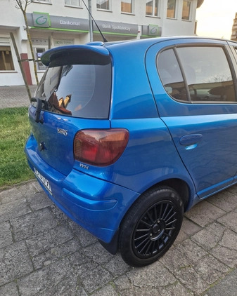 Toyota Yaris cena 7900 przebieg: 260000, rok produkcji 2003 z Piła małe 352